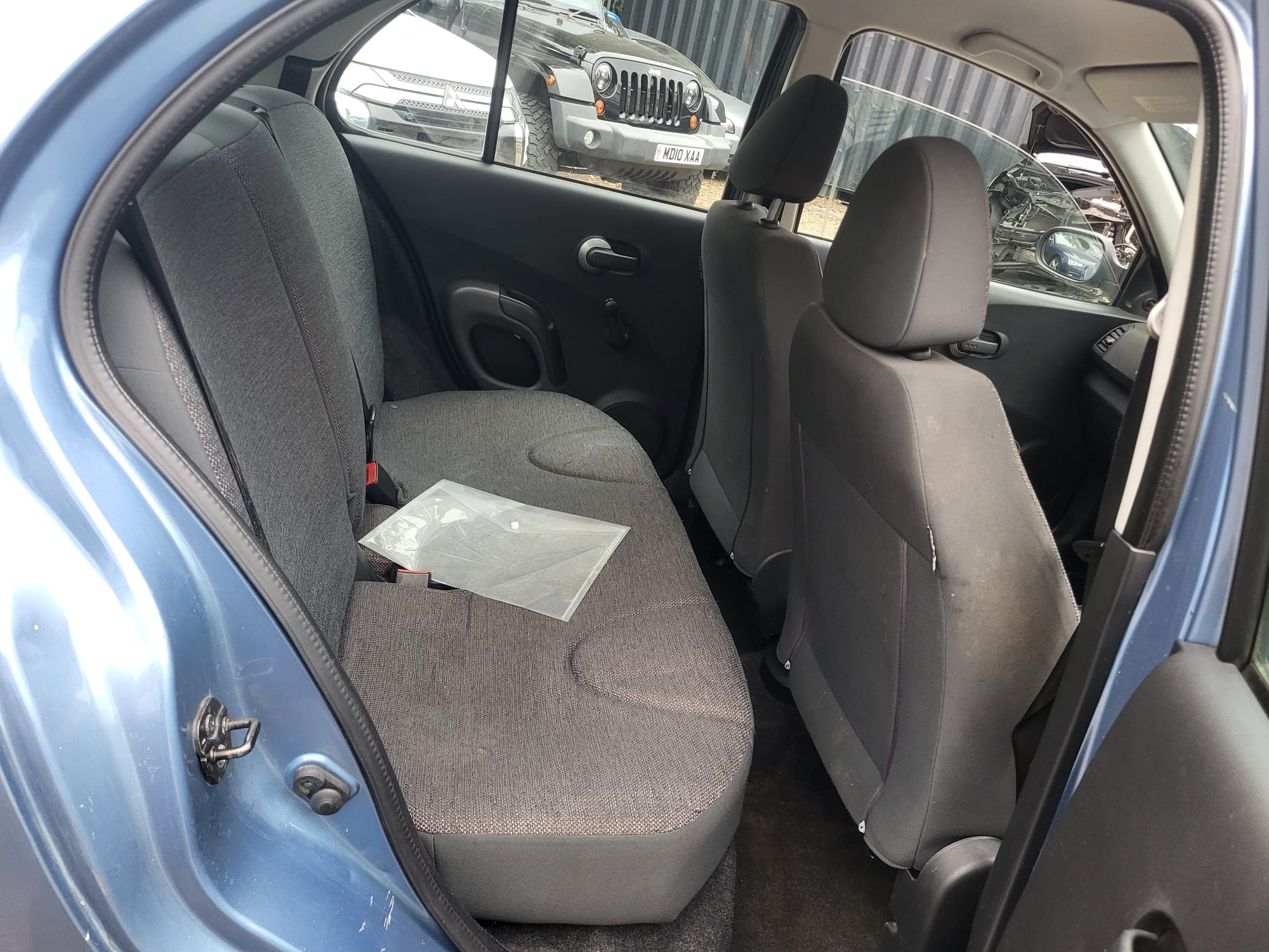 10a02a36-12a7-4045-8944-d41d279ac2fc