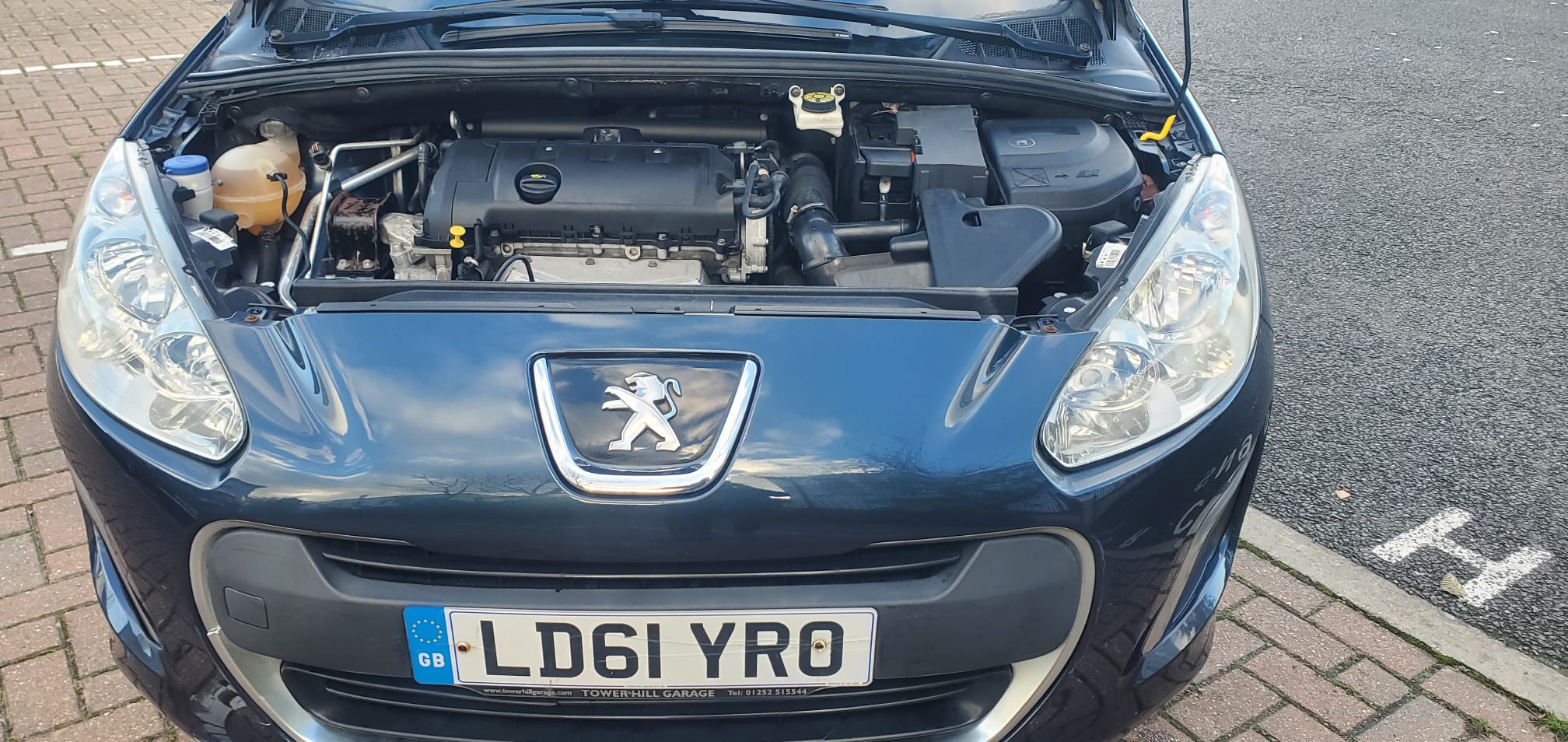 7ee3fb8c-4afe-49e9-93a8-cd92bb93b09c