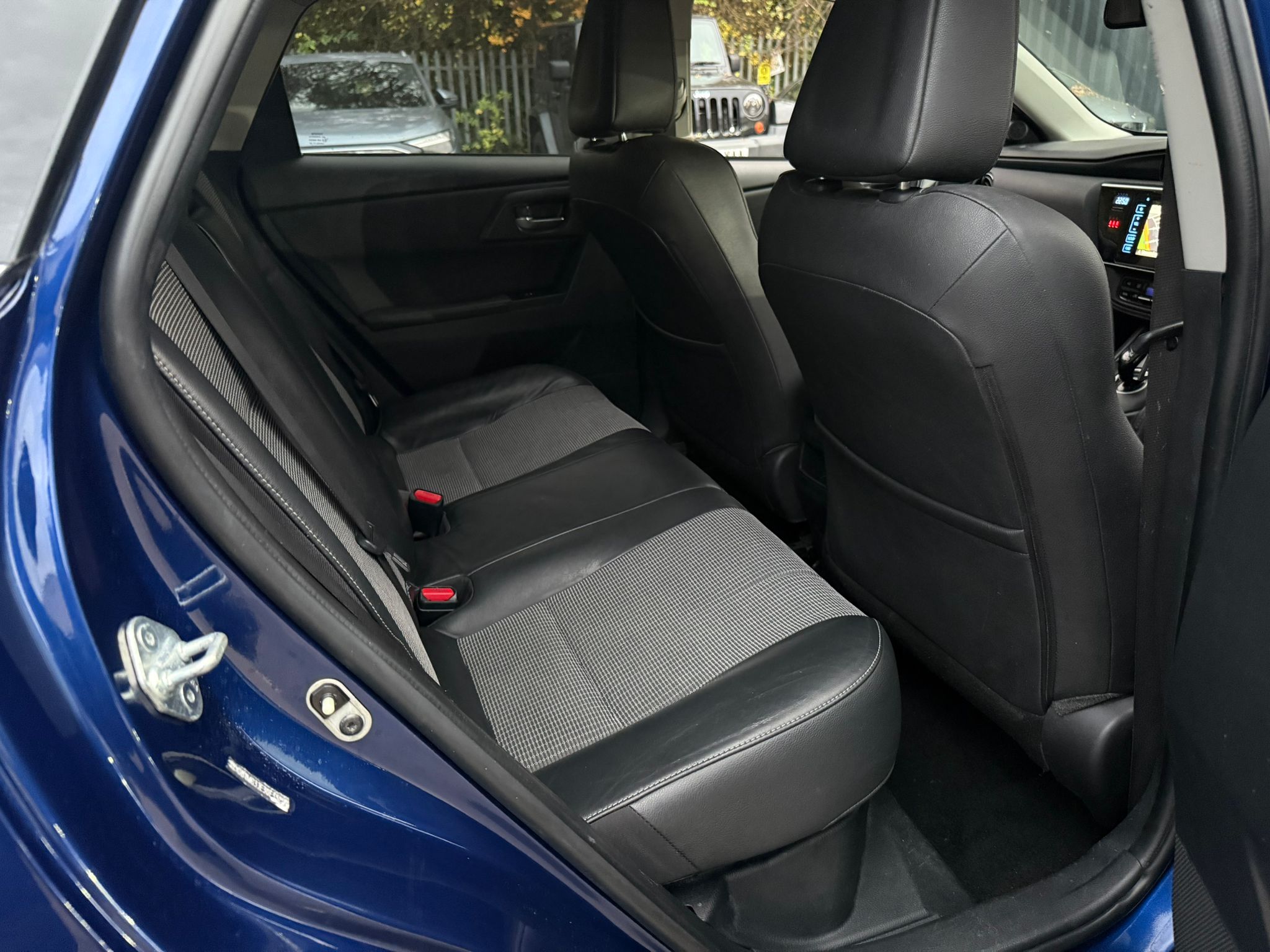 8e4faa9b-d8a0-4d4b-8116-872b7ca5b0a5