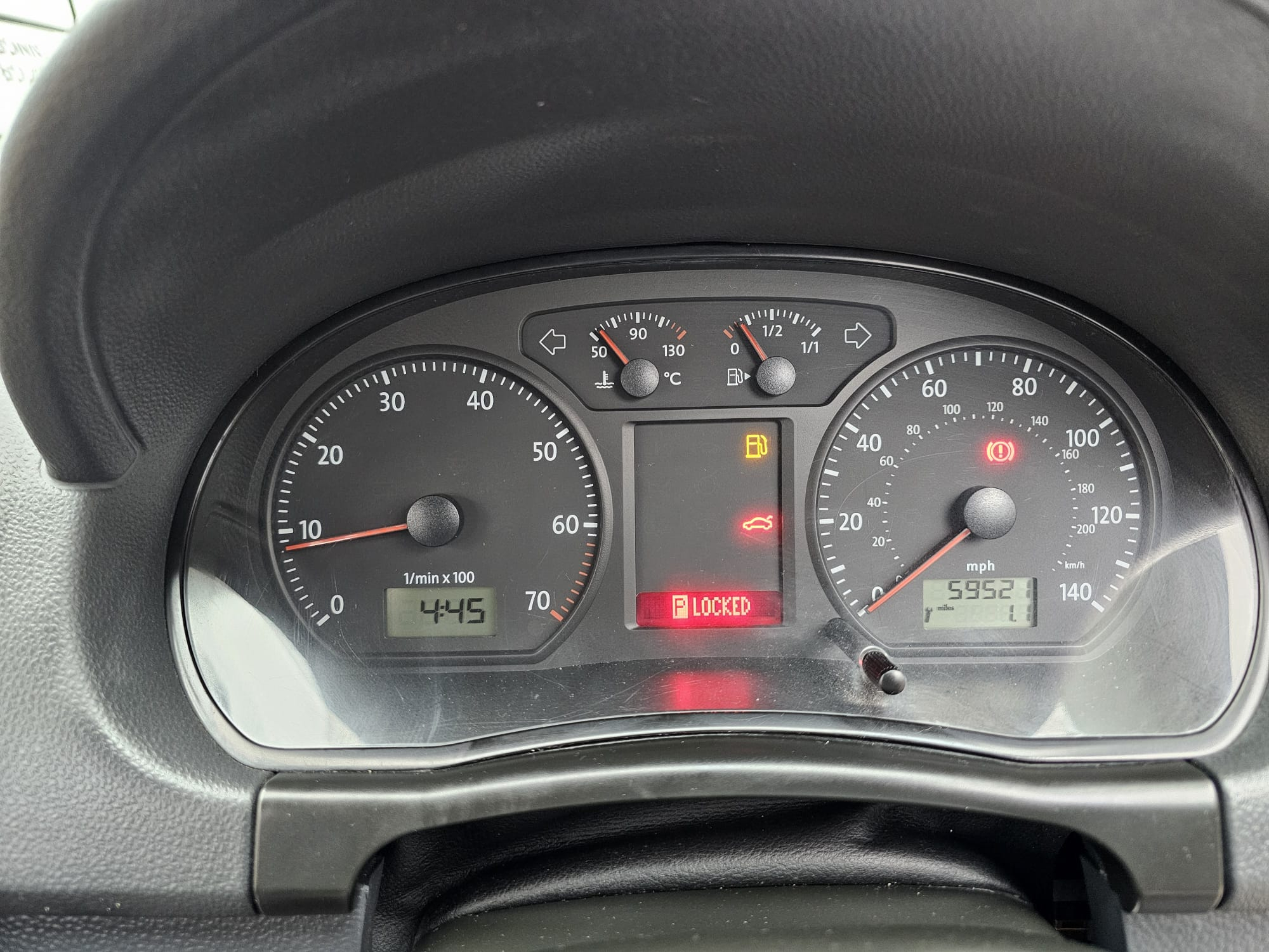 c15e5265-0165-4198-8269-5a0b43701776