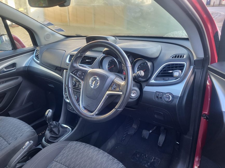 0fdb2eb3-7ebb-44fe-b7ab-85bfdd3ff9e2