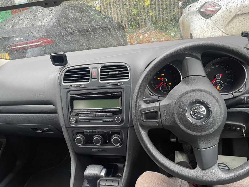 23b2dbfa-894a-484f-a0e0-6b452429895d