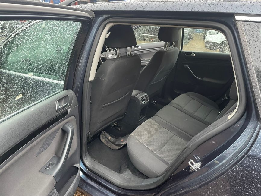 37ff0623-7b99-45fa-a46d-6cfa8d29506f