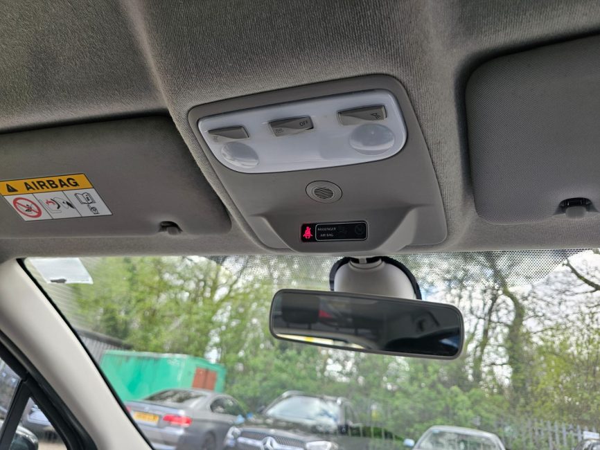 5c0e0aa3-cdbd-4f44-bb95-3df3c1a46282