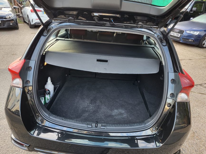 b0b0f4d2-07f7-41f5-b19d-d2d61556f4bc